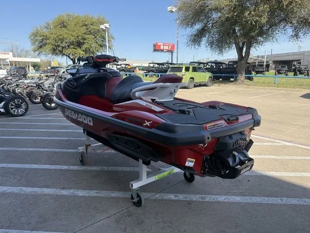 Slide: The Image of Sea-Doo RXT®-X® 325 Fiery Red Premium 2024 - 6
