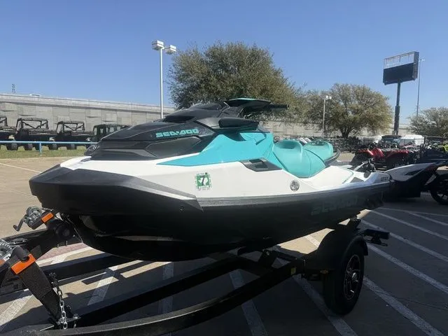 Slide: The Image of Sea-Doo GTX 130 PRO 2022 - 4
