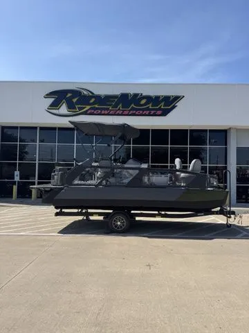 The Image of Sea-Doo Switch Fish 21 2025 - 1