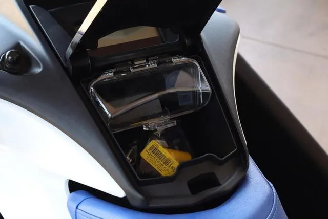 Slide: The Image of Sea-Doo Spark for 3 2026 - 9