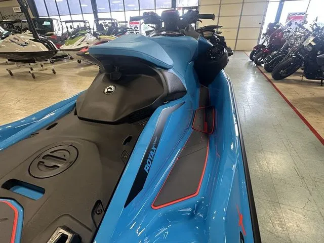 Slide: The Image of Sea-Doo RXP-X 2026 - 16