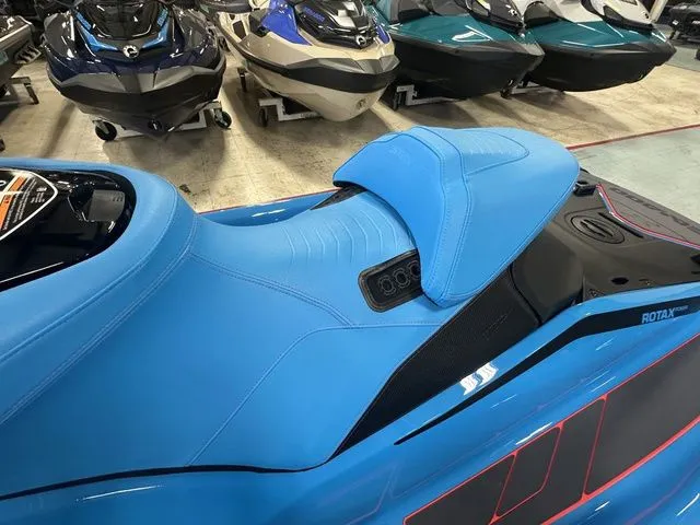 Slide: The Image of Sea-Doo RXP-X 2026 - 19