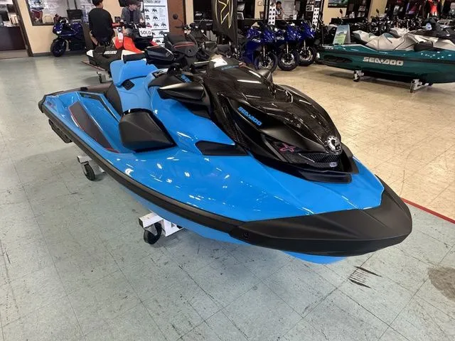 Slide: The Image of Sea-Doo RXP-X 2026 - 4