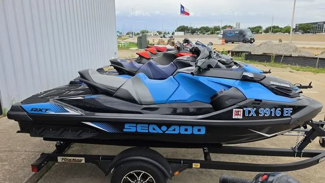 Slide: The Image of Sea-Doo RXT 2018 - 2