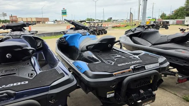 Slide: The Image of Sea-Doo RXT 2018 - 4