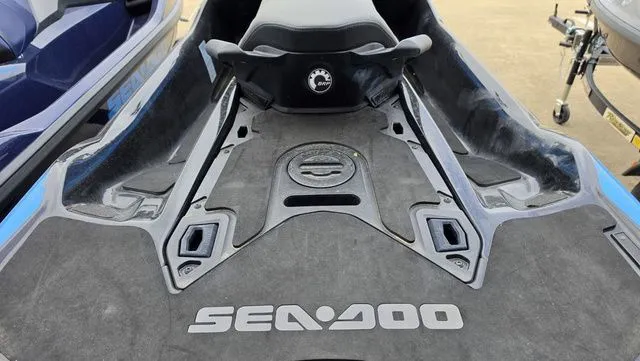 Slide: The Image of Sea-Doo RXT 2018 - 9