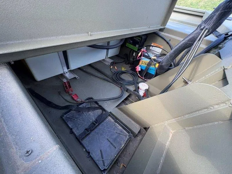Slide: The Image of Lund 1870 Predator SS 2022 - 20