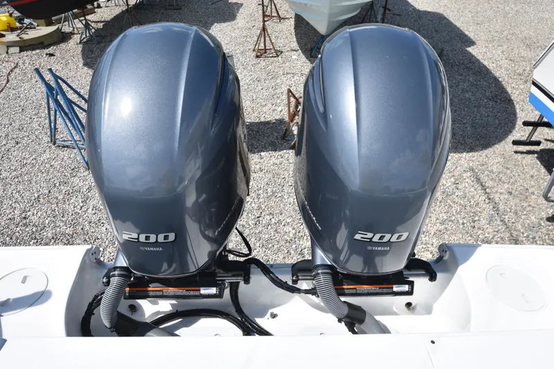 Slide: The Image of Sea Hunt 27 GAMEFISH FS 2023 - 12