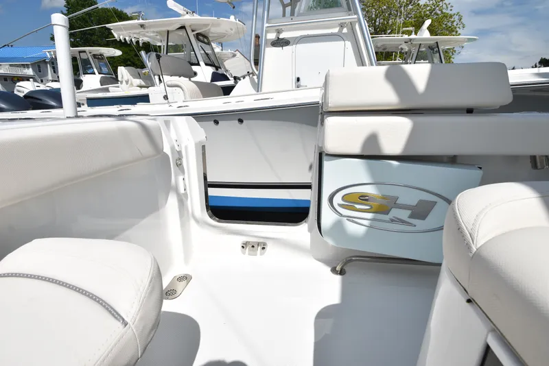 Slide: The Image of Sea Hunt 27 GAMEFISH FS 2023 - 17
