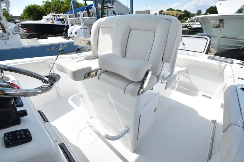 Slide: The Image of Sea Hunt 27 GAMEFISH FS 2023 - 23