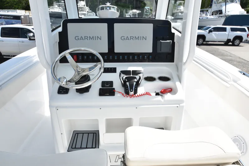 Slide: The Image of Sea Hunt 27 GAMEFISH FS 2023 - 25