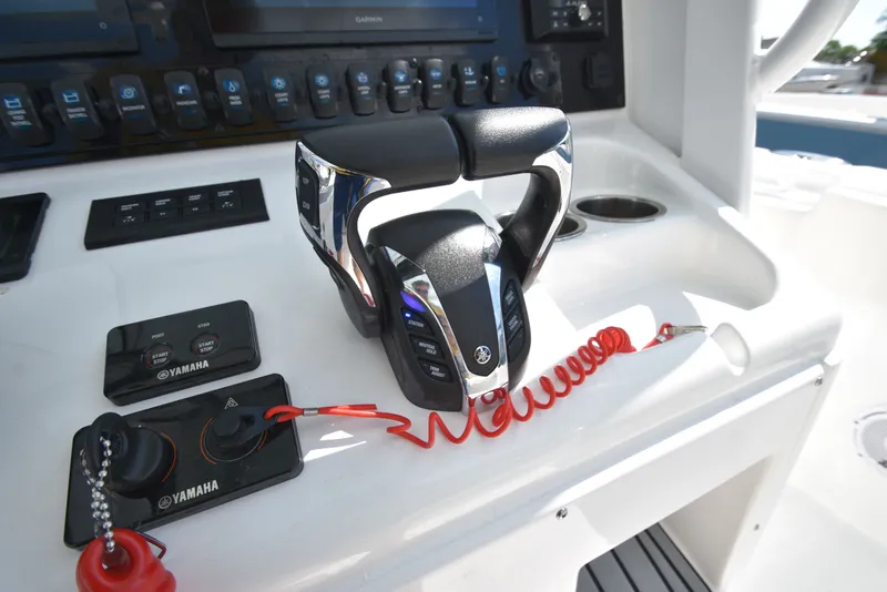 Slide: The Image of Sea Hunt 27 GAMEFISH FS 2023 - 28
