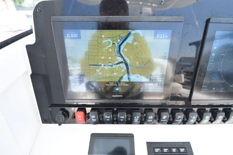 Slide: The Image of Sea Hunt 27 GAMEFISH FS 2023 - 34