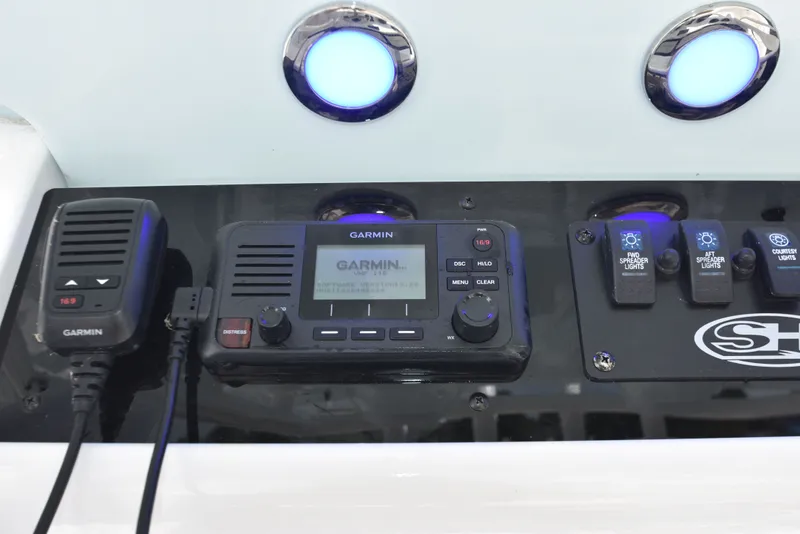 Slide: The Image of Sea Hunt 27 GAMEFISH FS 2023 - 60