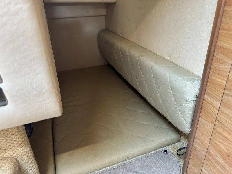 Slide: The Image of Sea Ray Sundancer 260 2006 - 41