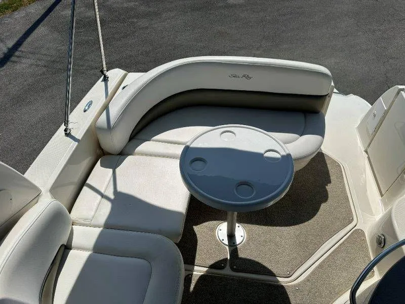 Slide: The Image of Sea Ray Sundancer 260 2006 - 53