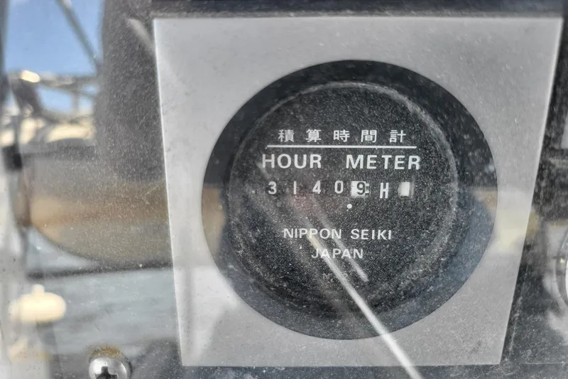 Slide: The Image of Hour meter reading 3140.9 hours on 1993 Hunter Legend 40.5 sailboat. - 19