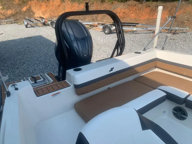Slide: The Image of Interior of 2024 Starcraft SVX 191 OB boat. - 7