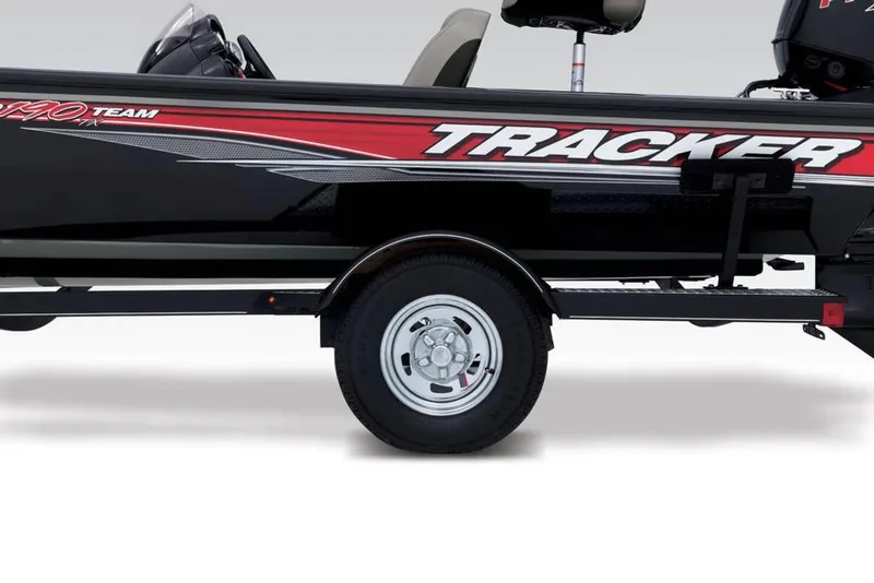 Slide: The Image of 2018 Tracker Pro Team 190 TX boat side view. - 32