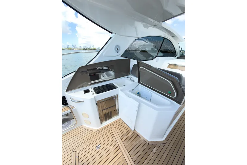Slide: The Image of Luxurious 2018 Azimut Atlantis 43 yacht interior with sleek design and modern amenities. - 14