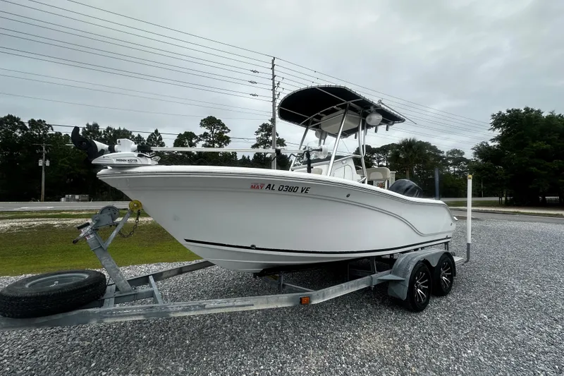 The Image of 2016 Sea Fox 186 Commander boat on trailer, parked outdoors. - 1