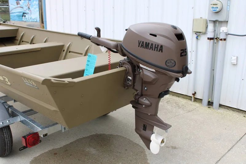 Slide: The Image of Yamaha F25SWHC3 2025 - 5