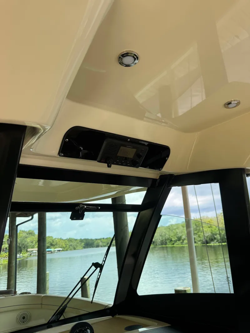 Slide: The Image of Chris-Craft Catalina 24 2023 - 11