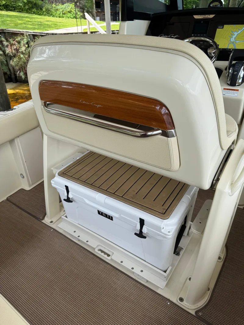 Slide: The Image of Chris-Craft Catalina 24 2023 - 30