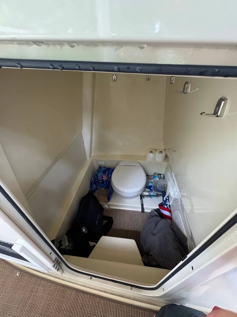 Slide: The Image of Chris-Craft Catalina 24 2023 - 9