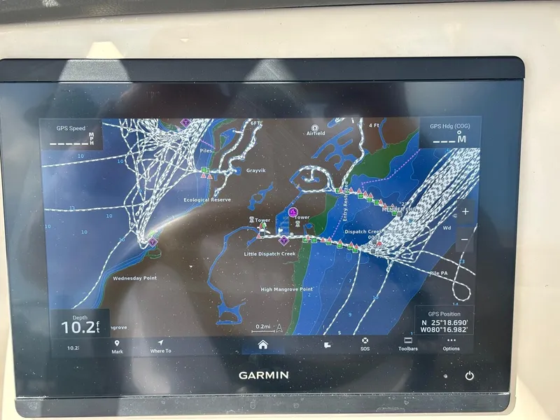 Slide: The Image of Boston Whaler 270 Dauntless 2020 - 13