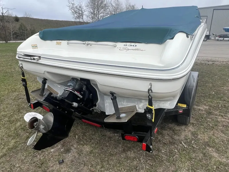 Slide: The Image of Sea Ray 230 Overnighter 1998 - 5