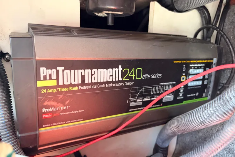 Slide: The Image of ProTournament 240 marine battery charger in 2021 Yamaha Boats 275SD. - 46