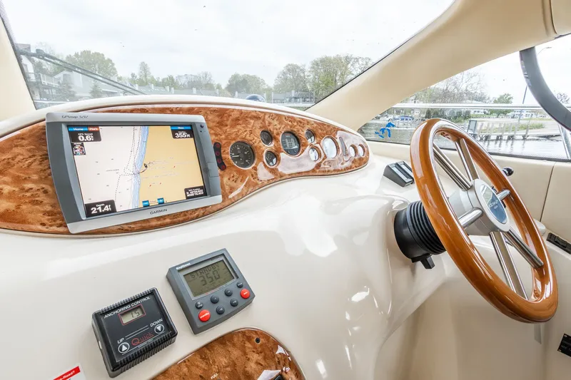 Slide: The Image of Interior view of bathroom on Azimut 39 Flybridge 2004. - 49