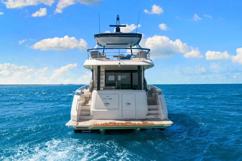 Slide: The Image of Azimut Fly 68 2025 - 22