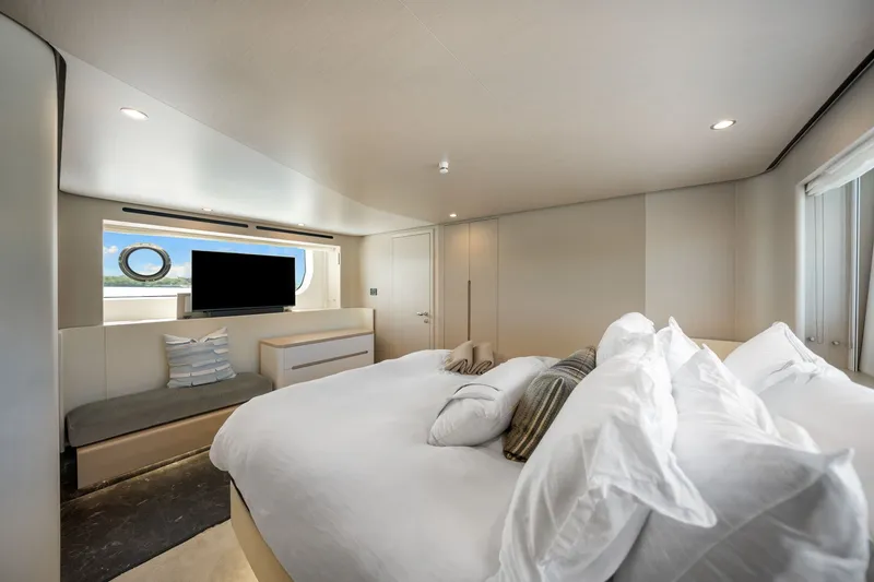 Slide: The Image of Azimut Fly 68 2025 - 42