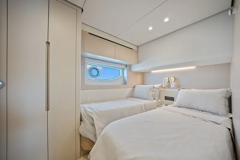 Slide: The Image of Azimut Fly 68 2025 - 47