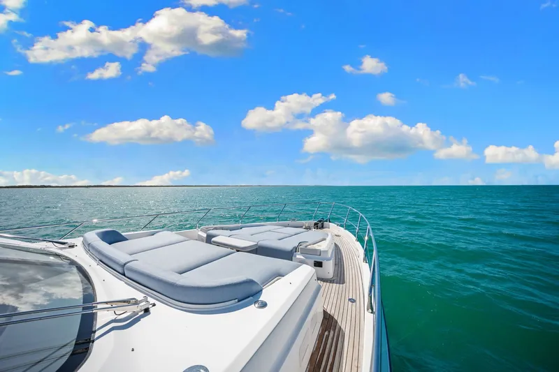 Slide: The Image of Azimut Fly 68 2025 - 60