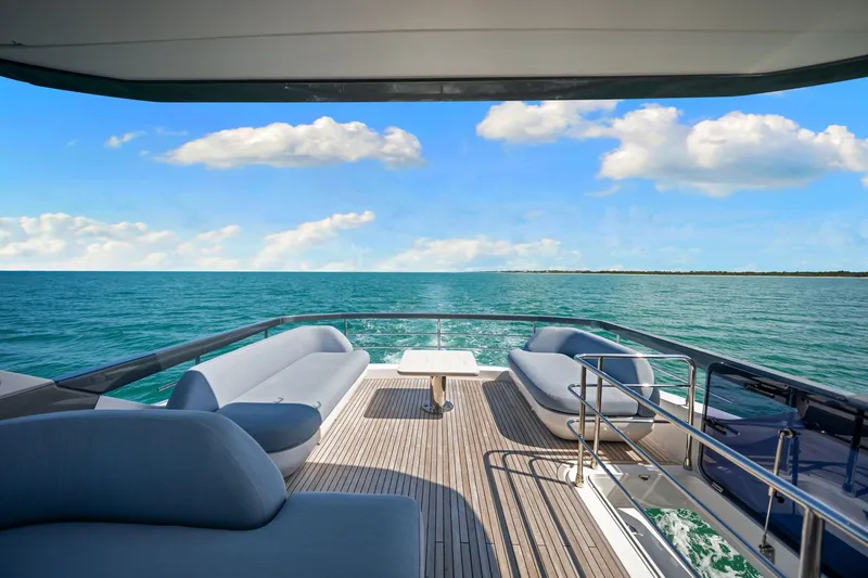 Slide: The Image of Azimut Fly 68 2025 - 63