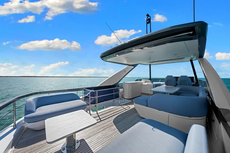 Slide: The Image of Azimut Fly 68 2025 - 66