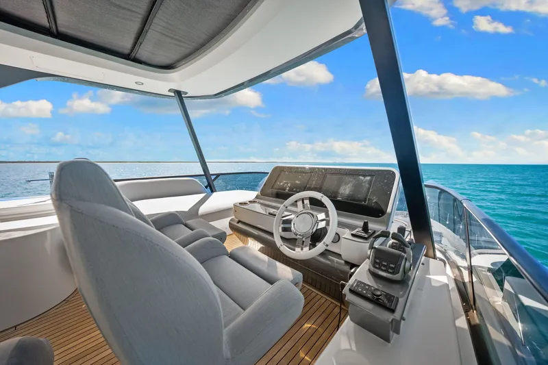 Slide: The Image of Azimut Fly 68 2025 - 71