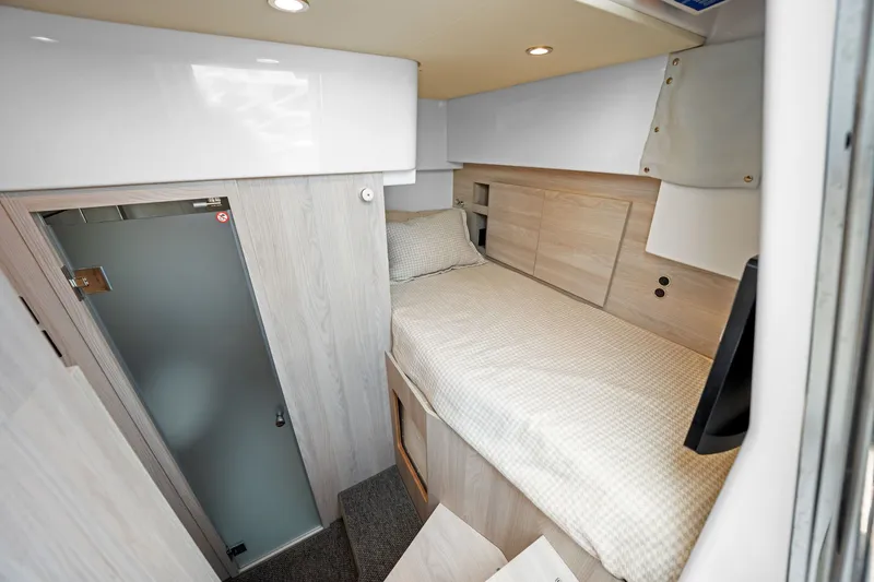 Slide: The Image of Azimut Fly 68 2025 - 82
