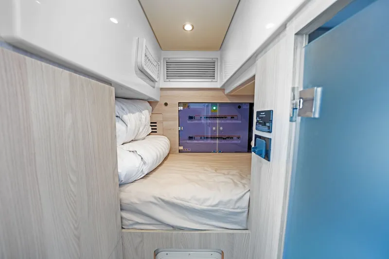 Slide: The Image of Azimut Fly 68 2025 - 83