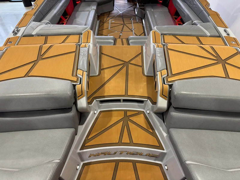 Slide: The Image of Nautique Super Air Nautique G25 Paragon 2024 - 10