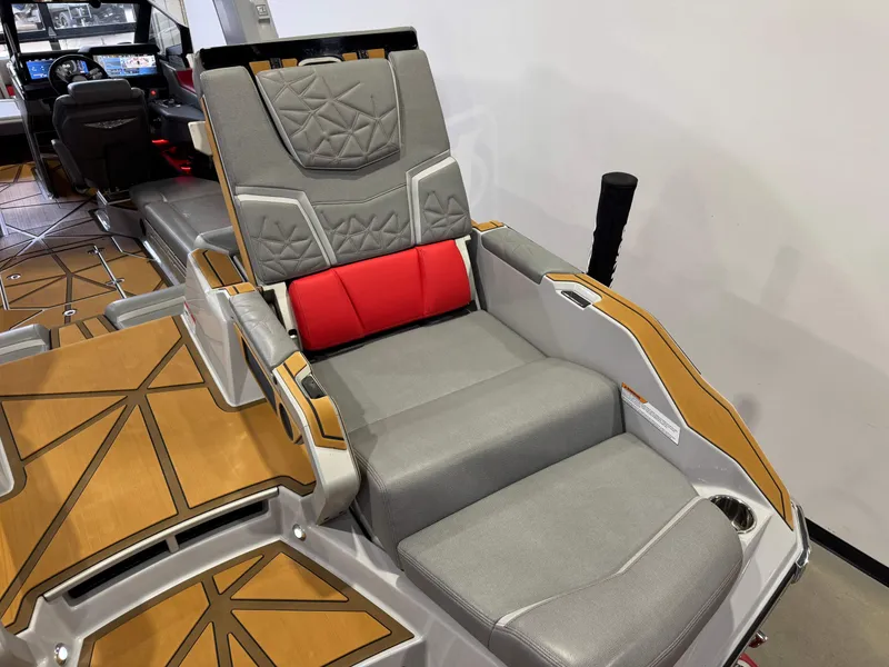 Slide: The Image of Nautique Super Air Nautique G25 Paragon 2024 - 12