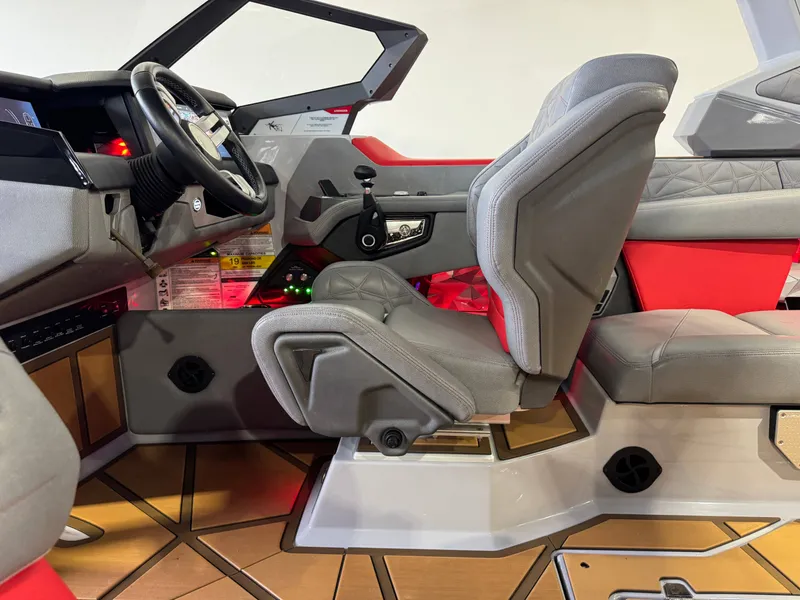 Slide: The Image of Nautique Super Air Nautique G25 Paragon 2024 - 26