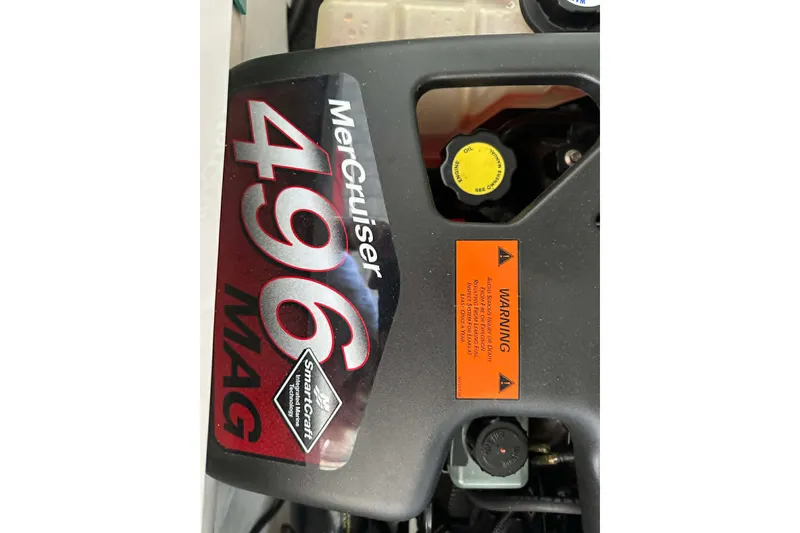 Slide: The Image of MerCruiser 496 MAG engine in 2002 Formula 280 Bowrider, featuring SmartCraft technology. - 35