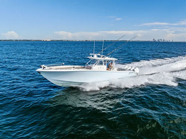 Slide: The Image of Yellowfin 42 Offshore 2023 - 49