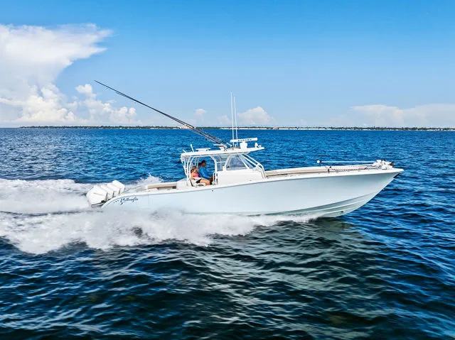 Slide: The Image of Yellowfin 42 Offshore 2023 - 52