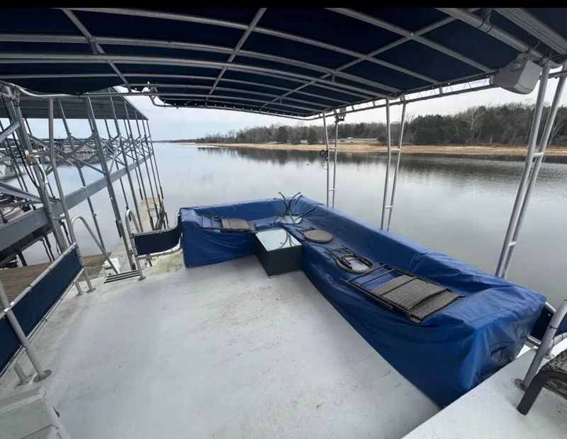 Slide: The Image of Sommerset Worlds Fair Edition 1984 houseboat on calm river. - 8