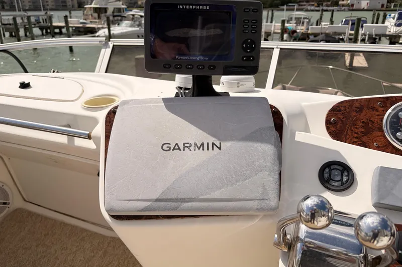 Slide: The Image of Helm of 2005 Meridian 368 Motoryacht with Garmin navigation system. - 39